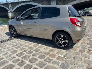 Renault clio iii 1.6 16v 110 sl xv de france euro 5 a occasion paris 15ème (75) simplicicar simplicibike france