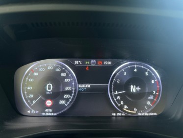 Volvo xc40 t3 163 ch r-design occasion simplicicar grenoble simplicicar simplicibike france
