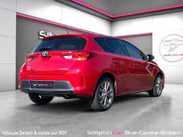 Toyota auris hybride 136h dynamic -garantie 24 mois occasion simplicicar brie-comte-robert simplicicar simplicibike france