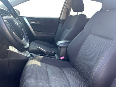 Toyota auris hybride 136h dynamic -garantie 24 mois occasion simplicicar brie-comte-robert simplicicar simplicibike france