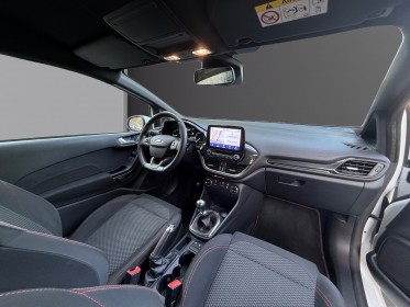 Ford fiesta affaires 1.5 85 ch ss bvm6 sport - garantie 12mois - carplay - clim auto - maintien de voie occasion...