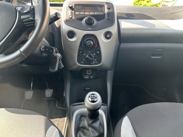 Toyota aygo 1.0 vvt-i 70 ch stop  start x-cite occasion simplicicar lagny  simplicicar simplicibike france