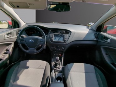 Hyundai i20 1.0 t-gdi 100 intuitive garantie 12 mois occasion simplicicar lunel simplicicar simplicibike france