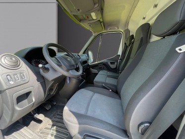 Renault master fourgon gn l2h2 3.3t 2.3 dci 130 e6 grand confort occasion simplicicar vaucresson simplicicar simplicibike...