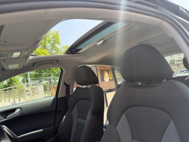 Audi a1 sportback 1.0 tfsi ultra 95 s tronic 7 ambiente/garantie 12 mois/toit ouvrant pano/bluetooth/entretien complet...