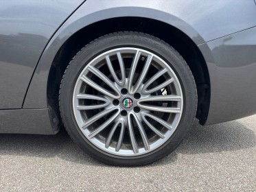 Alfa romeo giulia my20 2.2 160 ch at8 super harman kardon/toit ouvrant/apple carplay garantie 12 mois occasion simplicicar...