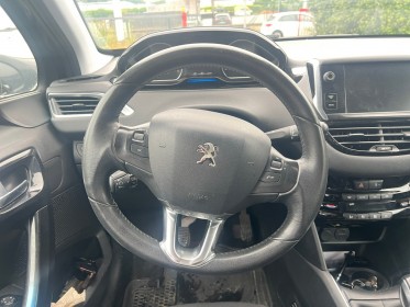 Peugeot 208 1.6 e-hdi 92ch fap bvm5 allure - garantie 12 mois occasion simplicicar brest simplicicar simplicibike france