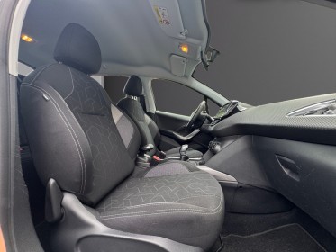 Peugeot 2008 1.2 puretech 82ch bvm5 style || garantie 12 mois || occasion osny simplicicar simplicibike france