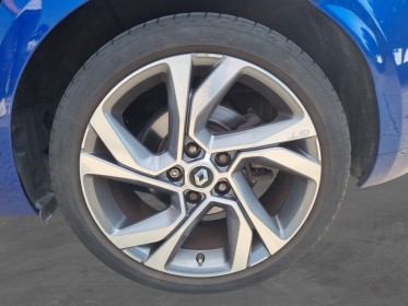 Renault megane iv berline tce 205 energy edc gt / garantie 12 mois occasion simplicicar mery-sur-oise simplicicar...