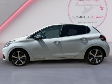Peugeot 208 féline 110 ch eat6 camera de recul/ toit pano/ sieges chauffants occasion simplicicar orgeval  simplicicar...