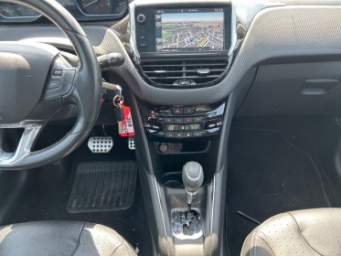 Peugeot 208 féline 110 ch eat6 camera de recul/ toit pano/ sieges chauffants occasion simplicicar orgeval  simplicicar...