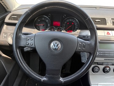 Volkswagen passat 2.0 tdi 140ch confort occasion simplicicar orgeval  simplicicar simplicibike france