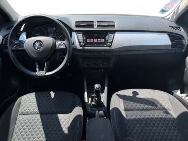Skoda fabia 1.2 tsi 90 ch greentec drive occasion simplicicar st-maximin simplicicar simplicibike france