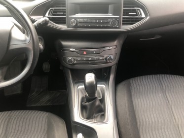 Peugeot 308 1.2 essence 82ch bvm5 active  distri et vidange ok garantie 12 mois occasion simplicicar charmes simplicicar...