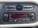 Renault twingo iii 1.0 sce 70 limited 2017 edc occasion simplicicar lagny  simplicicar simplicibike france
