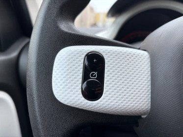 Renault twingo iii 1.0 sce 70 limited 2017 edc occasion simplicicar lagny  simplicicar simplicibike france