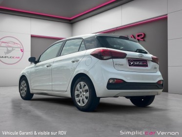 Hyundai i20 1.2 75 initia  entretien constructeur  garantie 12 mois occasion simplicicar vernon simplicicar simplicibike france