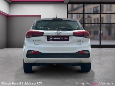 Hyundai i20 1.2 75 initia  entretien constructeur  garantie 12 mois occasion simplicicar vernon simplicicar simplicibike france