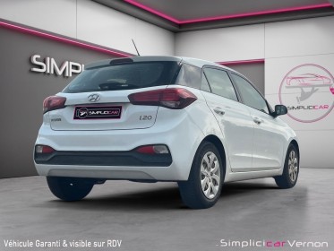 Hyundai i20 1.2 75 initia  entretien constructeur  garantie 12 mois occasion simplicicar vernon simplicicar simplicibike france