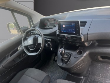 Peugeot partner fourgon long 950 kg bluehdi 100 ss bvm5 premium occasion avignon (84) simplicicar simplicibike france