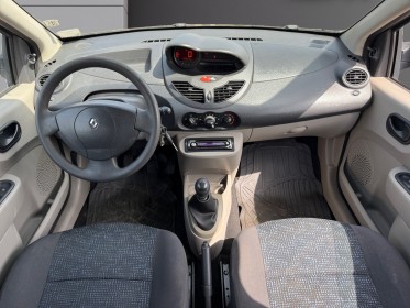 Renault twingo ii 1.2 60 eco2 authentique climatisation vitre electrique garantie 12 mois occasion simplicicar narbonne...