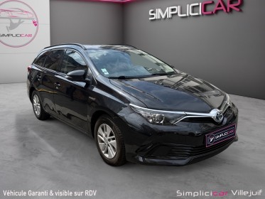 Toyota auris touring sports pro my17 hybride pro 136h tendance climatisation, gps, full entretien toyota, garantie 12 mois...