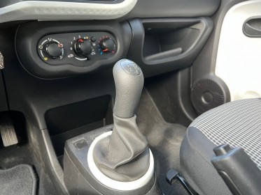Renault twingo iii 1.0 sce 70 eco2 zen occasion parc voitures beauvais simplicicar simplicibike france