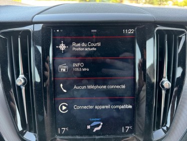 Volvo xc60 d4 adblue 190 ch geartronic 8 r-design occasion simplicicar rennes simplicicar simplicibike france