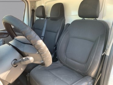 Renault trafic fourgon l1h1 1200 kg dci 125 ch grand confort climatisation/gps garantie 12 mois occasion simplicicar...