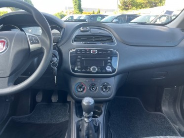 Fiat punto evo 1.2 8v 69 ss dynamic 1ére main , entretien full fiat à jour , distribution  kit embrayage ok chez fiat...