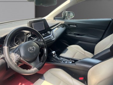 Toyota c-hr hybride my23 122cv/collection/carplay/camera/sieges et volant chauffant/garantie 2026..... occasion simplicicar...