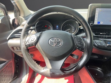 Toyota c-hr hybride my23 122cv/collection/carplay/camera/sieges et volant chauffant/garantie 2026..... occasion simplicicar...
