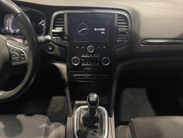 Renault megane iv berline tce 130 energy zen clim radar de recul garantie 12 mois occasion simplicicar narbonne simplicicar...