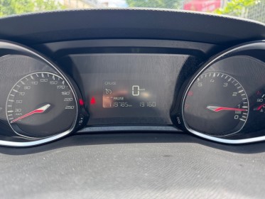 Peugeot 308 1.2 puretech 110ch ss bvm5/camera de recul/regulateur de vitesse occasion paris 17ème (75)(porte maillot)...