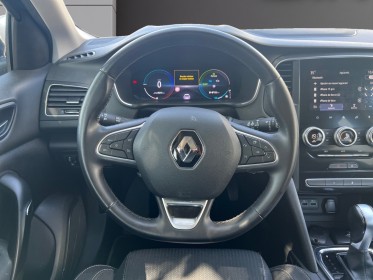Renault megane iv berline e-tech plug-in hybride 160 bva / carplay / entretien a jour occasion simplicicar salon de provence...