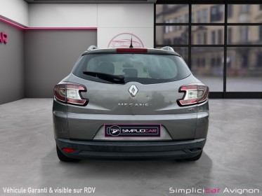 Renault megane iii estate 1.9 dci 130 eco2   privilège estate iii distri ok occasion avignon (84) simplicicar simplicibike...