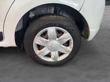 Dacia sandero 1.4 mpi 75 gpl eco2 lauréate occasion simplicicar pau simplicicar simplicibike france