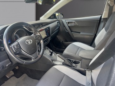 Toyota auris touring sports pro rc18 hybride pro 136h design, garantie 12 mois, gps garantie constructeur, entretiens toyota...