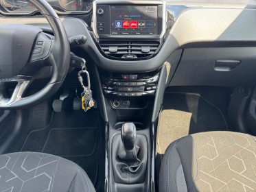 Peugeot 2008 bluehdi 100ch ss bvm5 signature occasion simplicicar lille  simplicicar simplicibike france