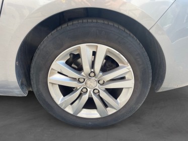 Peugeot 308 sw business 1.6 hdi 92ch fap bvm5 business pack, radar de recul, embrayage neuf, garantie 12 mois occasion...