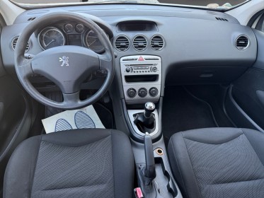 Peugeot 308 1.6 hdi 90 confort distri ok / attelage occasion simplicicar veauche simplicicar simplicibike france