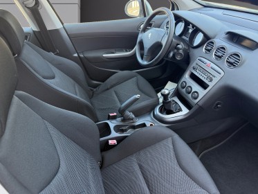 Peugeot 308 1.6 hdi 90 confort distri ok / attelage occasion simplicicar veauche simplicicar simplicibike france