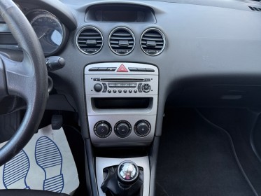 Peugeot 308 1.6 hdi 90 confort distri ok / attelage occasion simplicicar veauche simplicicar simplicibike france