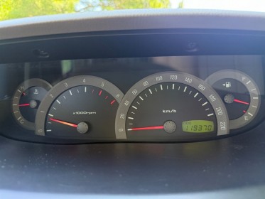 Ssangyong rodius 270 xdi 2wd a occasion champigny-sur-marne (94) simplicicar simplicibike france