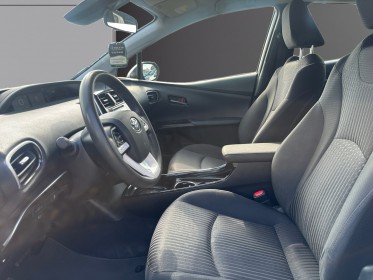 Toyota prius business 136h dynamic business garantie 12 mois occasion simplicicar villebon-sur-yvette simplicicar...