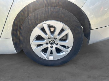 Toyota prius business 136h dynamic business garantie 12 mois occasion simplicicar villebon-sur-yvette simplicicar...