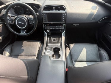Jaguar xe 180 cv portfolio full option / sieges ventiles / car play et android / affichage tete haute occasion simplicicar...