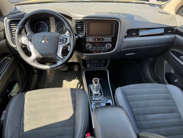 Mitsubishi outlander phev 2.4l phev twin motor 4wd intense premiere main origine france entretien complet occasion...