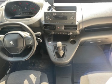 Peugeot partner fourgon 1.6 bluehdi 75 bvm5 / radar ar / climatisation / regulateur occasion simplicicar salon de provence...