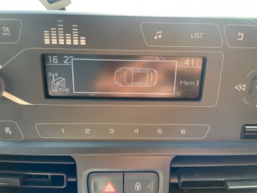 Peugeot partner fourgon 1.6 bluehdi 75 bvm5 / radar ar / climatisation / regulateur occasion simplicicar salon de provence...